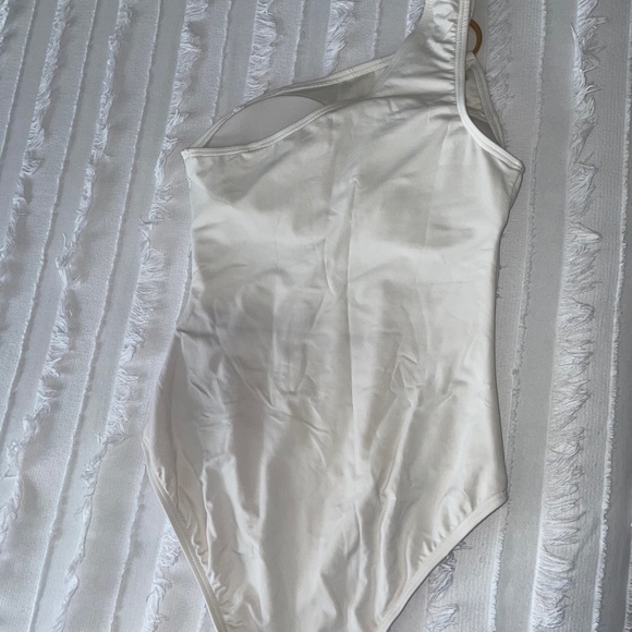 Swimwear - Picture 2 of 3